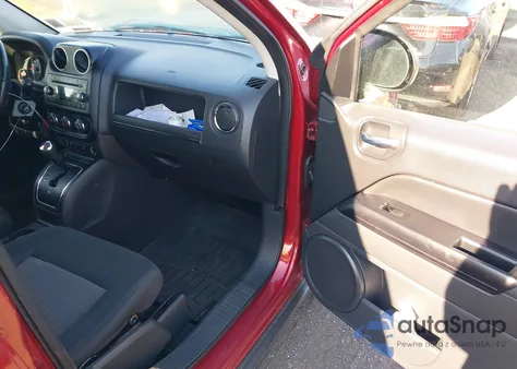 2012 Jeep Compass Latitude z USA, uszkodzony, nr VIN 1C4NJDEB3CD537625